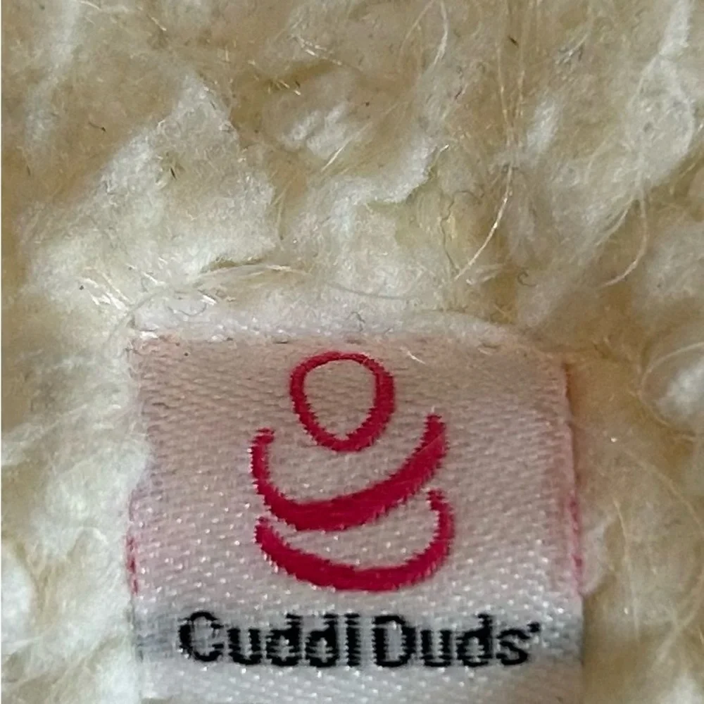 Cuddl Duds Cream Pom-Pom Hat